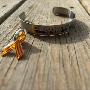 National Guard Bracelet and Ribbon Pin